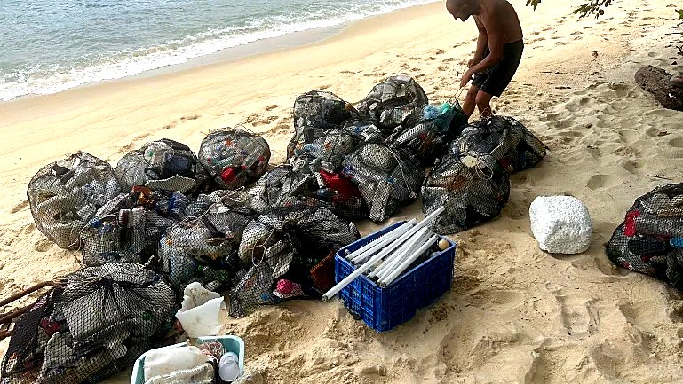 Trash cleanup with Save Koh Lipe volunteers