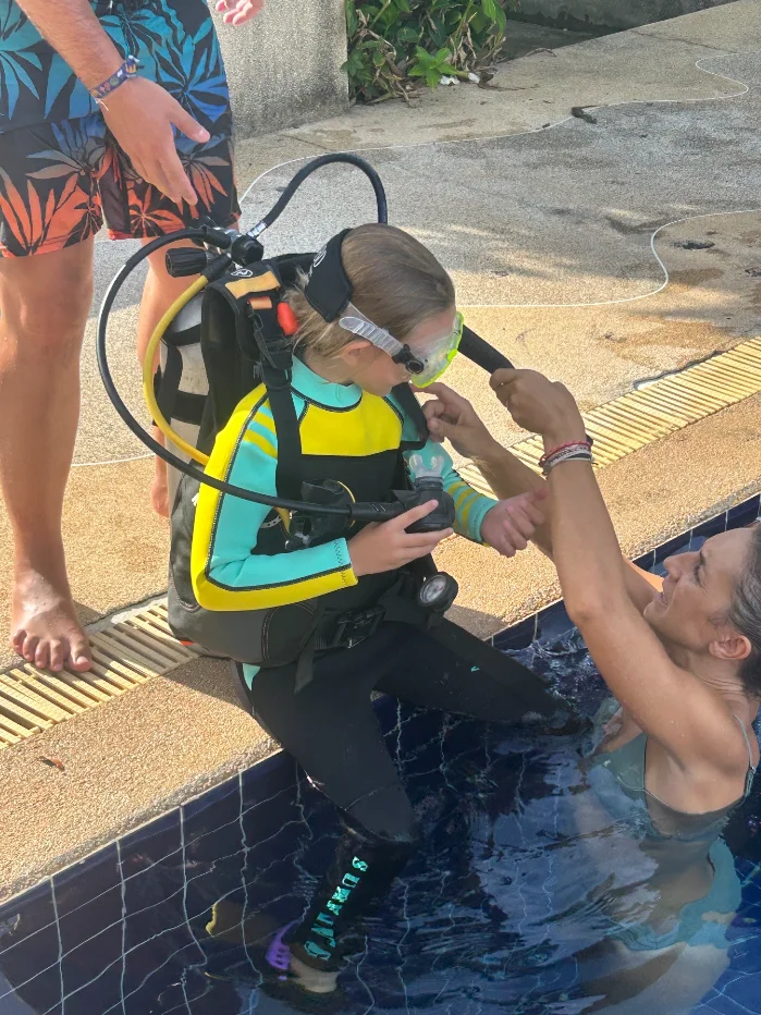 Kids diving