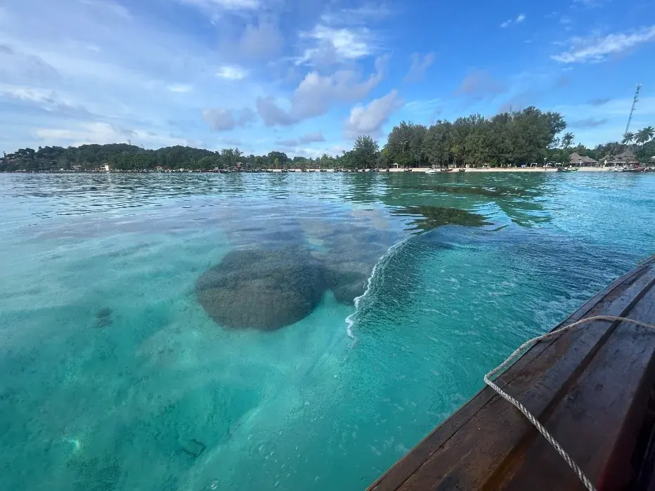 Snorkel Sunrise Beach